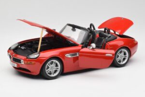 BMW Z8 E52 Rood Metallic Bburago 1:18 18-12032 Metaal — afbeelding 2 van 8