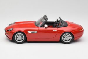 BMW Z8 E52 Rood Metallic Bburago 1:18 18-12032 Metaal — afbeelding 4 van 8