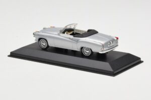 Borgward Isabella Cabriolet Zilver Minichamps 1:43 400096030 Metaal — afbeelding 3 van 4