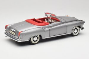 Borgward Isabella Cabriolet Zilver Revell 1:18 8411 Metaal — afbeelding 3 van 8