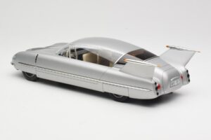 Borgward Traumwagen Zilver BoS Models 1:18 BOS052 Hars — afbeelding 5 van 6