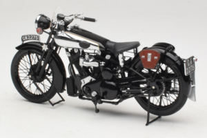 Brough Superior SS 100 T. E. Lawrence Minichamps 1:18 122135500 Metaal — afbeelding 5 van 6