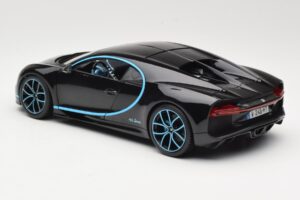 Bugatti Chiron Zwart & Blauw Bburago 1:18 18-11040BK Metaal — afbeelding 7 van 8