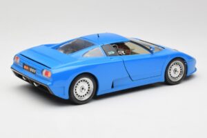 Bugatti EB110 Blauw Bburago 1:18 3035 Metaal — afbeelding 3 van 8