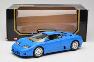 Bugatti EB110 Blauw Bburago 1:18 3035 Metaal — afbeelding 8 van 8