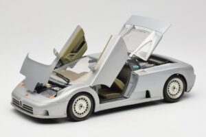 Bugatti EB110 Zilver Bburago 1:18 3035-S Metaal — afbeelding 2 van 8