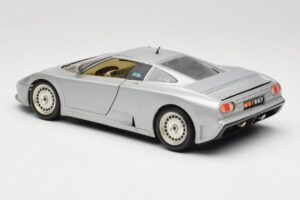 Bugatti EB110 Zilver Bburago 1:18 3035-S Metaal — afbeelding 7 van 8