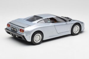 Bugatti EB110 SS Zilver Anson 1:18 30303-W-M2 Metaal — afbeelding 3 van 8