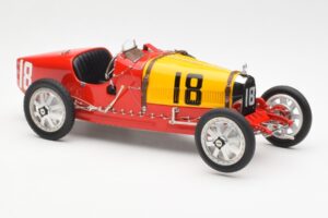 Bugatti T35 National Colors Spain CMC 1:18 M-100-B-016 Metaal — afbeelding 4 van 6