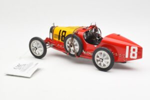 Bugatti T35 National Colors Spain CMC 1:18 M-100-B-016 Metaal — afbeelding 5 van 6