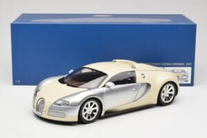Bugatti Veyron Edition Centenaire Chrome Beige Minichamps 1:18 100110854 Metaal — afbeelding 8 van 8