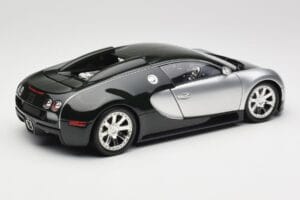 Bugatti Veyron Edition Centenaire Chrome Green Minichamps 1:18 100110852 Metaal — afbeelding 3 van 8