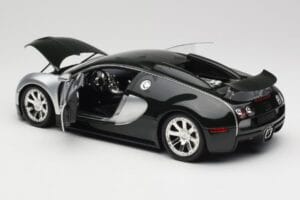 Bugatti Veyron Edition Centenaire Chrome Green Minichamps 1:18 100110852 Metaal — afbeelding 5 van 8