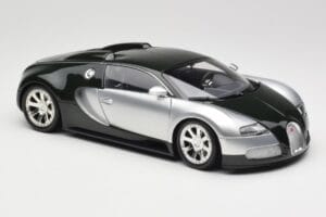Bugatti Veyron Edition Centenaire Chrome Green Minichamps 1:18 100110852 Metaal — afbeelding 6 van 8