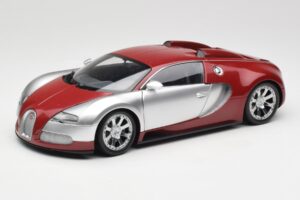 Bugatti Veyron Edition Centenaire Chrome Red Minichamps 1:18 100110851-O Metaal