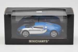 Bugatti Veyron Centenaire Blauw Metallic Zilver Minichamps 1:43 400110850 Metaal — afbeelding 4 van 4