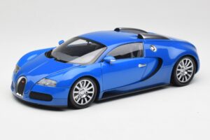 Bugatti Veyron Lichtblauw Donkerblauw Minichamps 1:18 100110821 Metaal