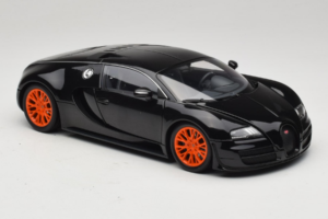 Bugatti Veyron Super Sport Black Metallic Minichamps 1:18 100110842 Metaal — afbeelding 6 van 8