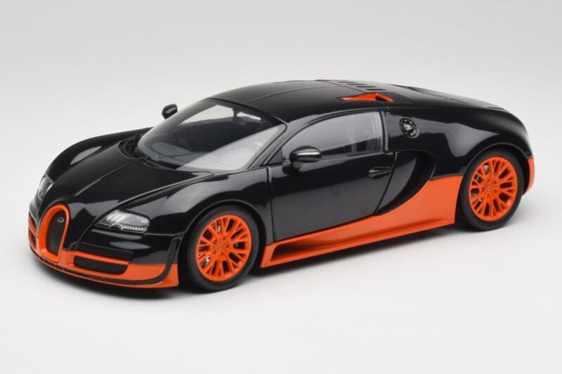 Bugatti Veyron Super Sport World Record Edition Carbon & Orange Minichamps 1:18 100110840 Metaal