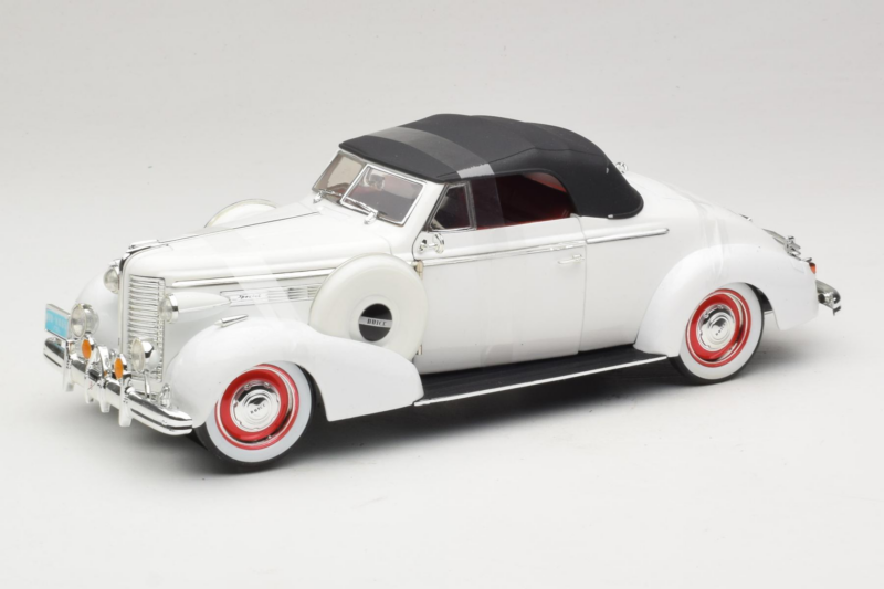 Buick Century Cabriolet Wit Signature Models 1:18 18131 Metaal