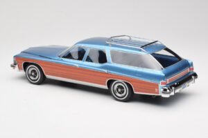 Buick Estate Wagon Light Blue Metallic BoS Models 1:18 BOS417 Hars — afbeelding 5 van 6