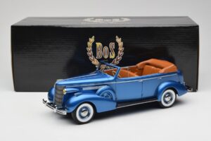 Buick Roadmaster 80-C Four Door Phaeton Blue Metallic BoS Models 1:18 BOS372 Hars — afbeelding 6 van 6