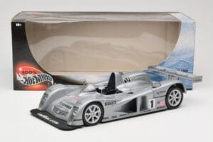Cadillac Northstar LMP #1 24 Hours of Le Mans 2000 Hot Wheels 1:18 29225 Metaal — afbeelding 8 van 8