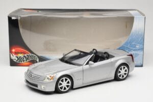 Cadillac XLR Cabrio Zilver Hot Wheels 1:18 53838 Metaal — afbeelding 8 van 8