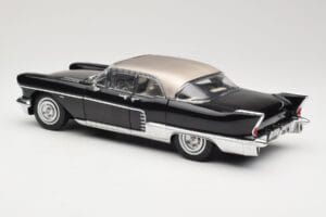 Cadillac Brougham Zwart Sun Star 1:18 4001 Metaal — afbeelding 7 van 8