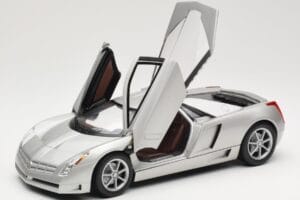 Cadillac Cien Zilver Hot Wheels 1:18 57296 Metaal — afbeelding 2 van 8