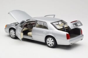 Cadillac DeVille DTS Maisto 1:18 56061 Metaal — afbeelding 5 van 8