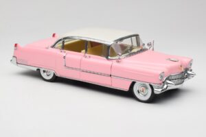 Cadillac Fleetwood Elvis Presley Roze MRC 1:18 LIC1000 Metaal — afbeelding 6 van 8