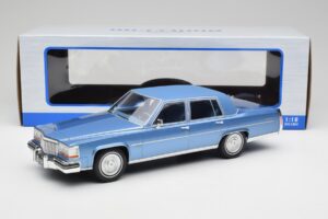 Cadillac Fleetwood Brougham Blauw Metallic MCG 1:18 MCG18252 Metaal — afbeelding 6 van 6