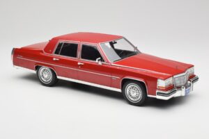 Cadillac Fleetwood Brougham Donkerrood Metallic MCG 1:18 MCG18251 Metaal — afbeelding 3 van 6