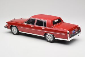 Cadillac Fleetwood Brougham Donkerrood Metallic MCG 1:18 MCG18251 Metaal — afbeelding 4 van 6