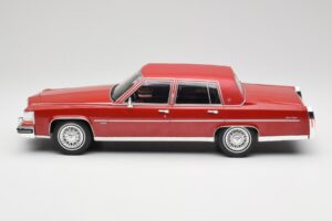 Cadillac Fleetwood Brougham Donkerrood Metallic MCG 1:18 MCG18251 Metaal — afbeelding 5 van 6