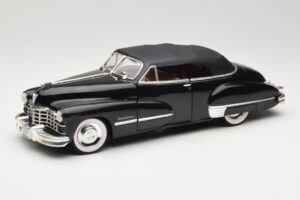 Cadillac Series 62 Zwart Anson 1:18 30345 Metaal
