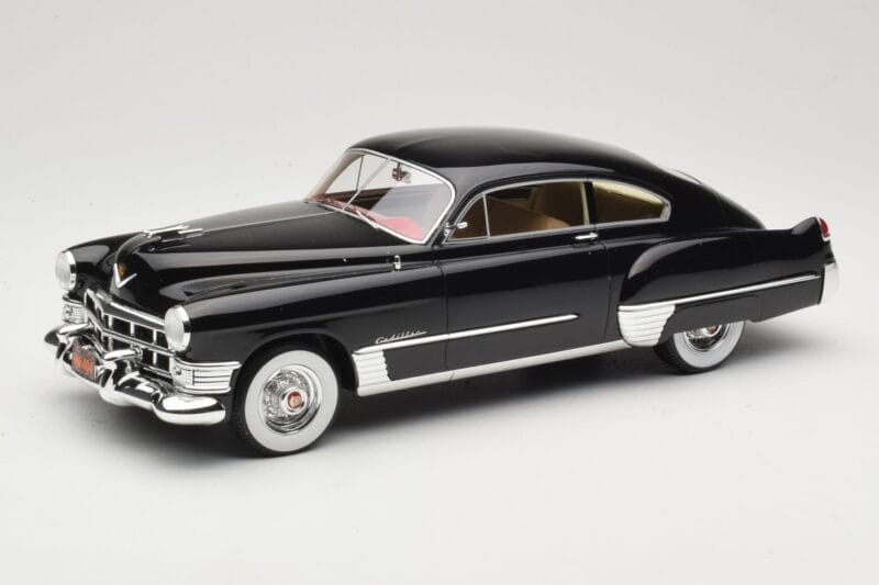 Cadillac Series 62 Club Sedanette Zwart BoS Models 1:18 BOS292 Hars