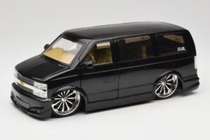 Chevrolet Astro Van Tuned Zwart Jada 1:18 63122 Metaal