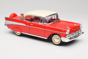 Chevrolet Bel Air Matador Rood & India Ivoor Road Legends 1:18 92109 Metaal — afbeelding 6 van 8