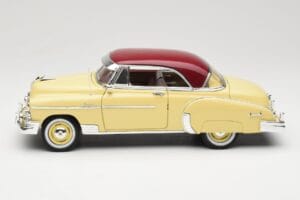 Chevrolet Bel Air Geel & Rood Motormax 1:18 73111 Metaal — afbeelding 4 van 8