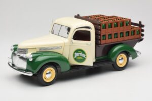Chevrolet Brasseur Perrier Delivery Van Groen Solido 1:18 203243 Metaal — afbeelding 2 van 8