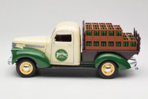Chevrolet Brasseur Perrier Delivery Van Groen Solido 1:18 203243 Metaal — afbeelding 4 van 8