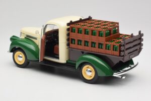 Chevrolet Brasseur Perrier Delivery Van Groen Solido 1:18 203243 Metaal — afbeelding 5 van 8