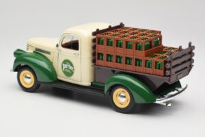 Chevrolet Brasseur Perrier Delivery Van Groen Solido 1:18 203243 Metaal — afbeelding 7 van 8