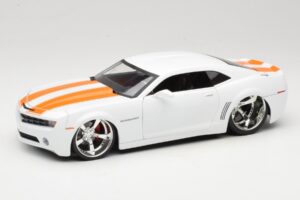 Chevrolet Camaro Concept Tuned Wit Jada 1:18 63014 Metaal