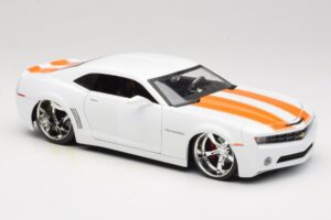 Chevrolet Camaro Concept Tuned Wit Jada 1:18 63014 Metaal — afbeelding 6 van 8