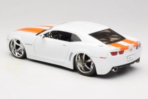 Chevrolet Camaro Concept Tuned Wit Jada 1:18 63014 Metaal — afbeelding 7 van 8