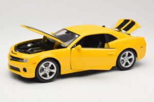 Chevrolet Camaro SS RS Geel Maisto 1:18 31173 Metaal — afbeelding 2 van 8