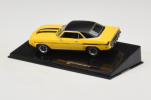 Chevrolet Camaro Yenko SYC Geel IXO 1:43 CLC591N Metaal — afbeelding 3 van 4
